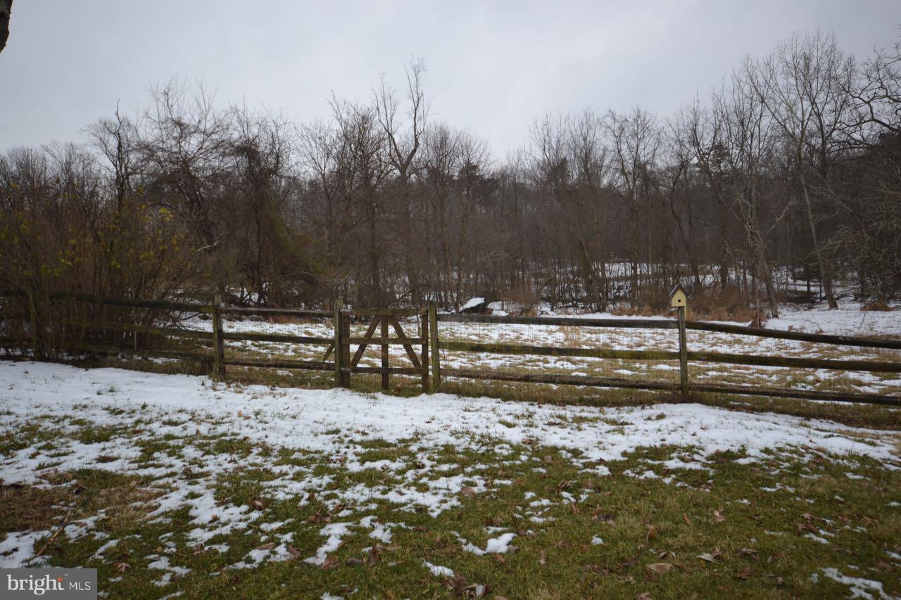 1163 Hanover Road Gettysburg, PA 17325 - Photo 11 of 34 Gallery Image 11