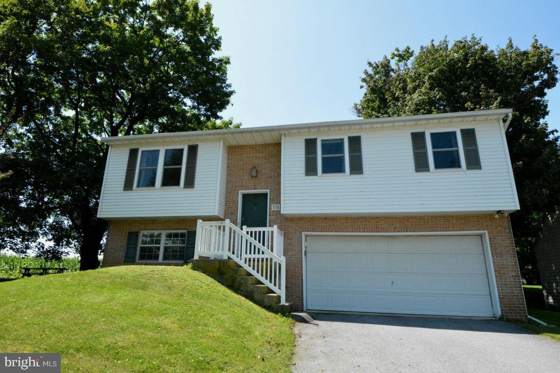 338 North Locust Street Lititz, PA 17543 - Photo 1 of 28