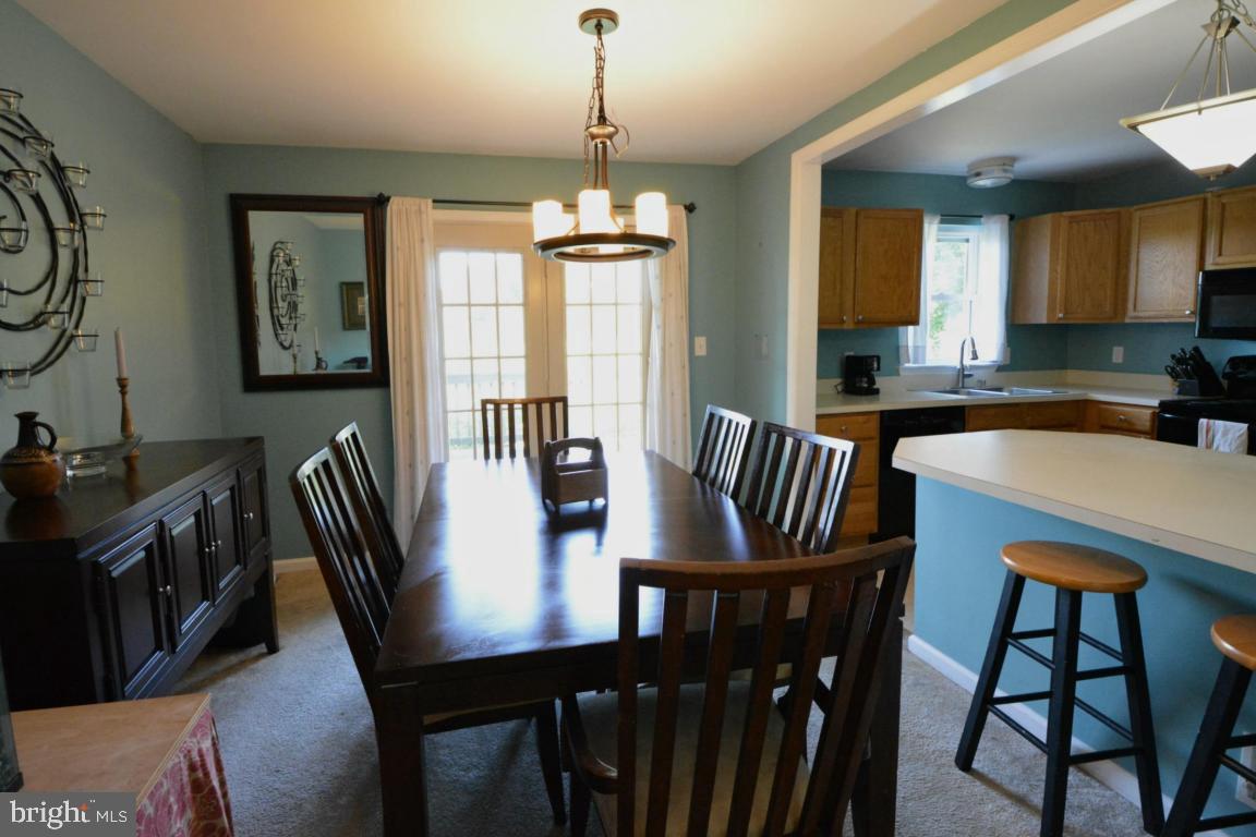 338 North Locust Street Lititz, PA 17543 - Photo 7 of 28