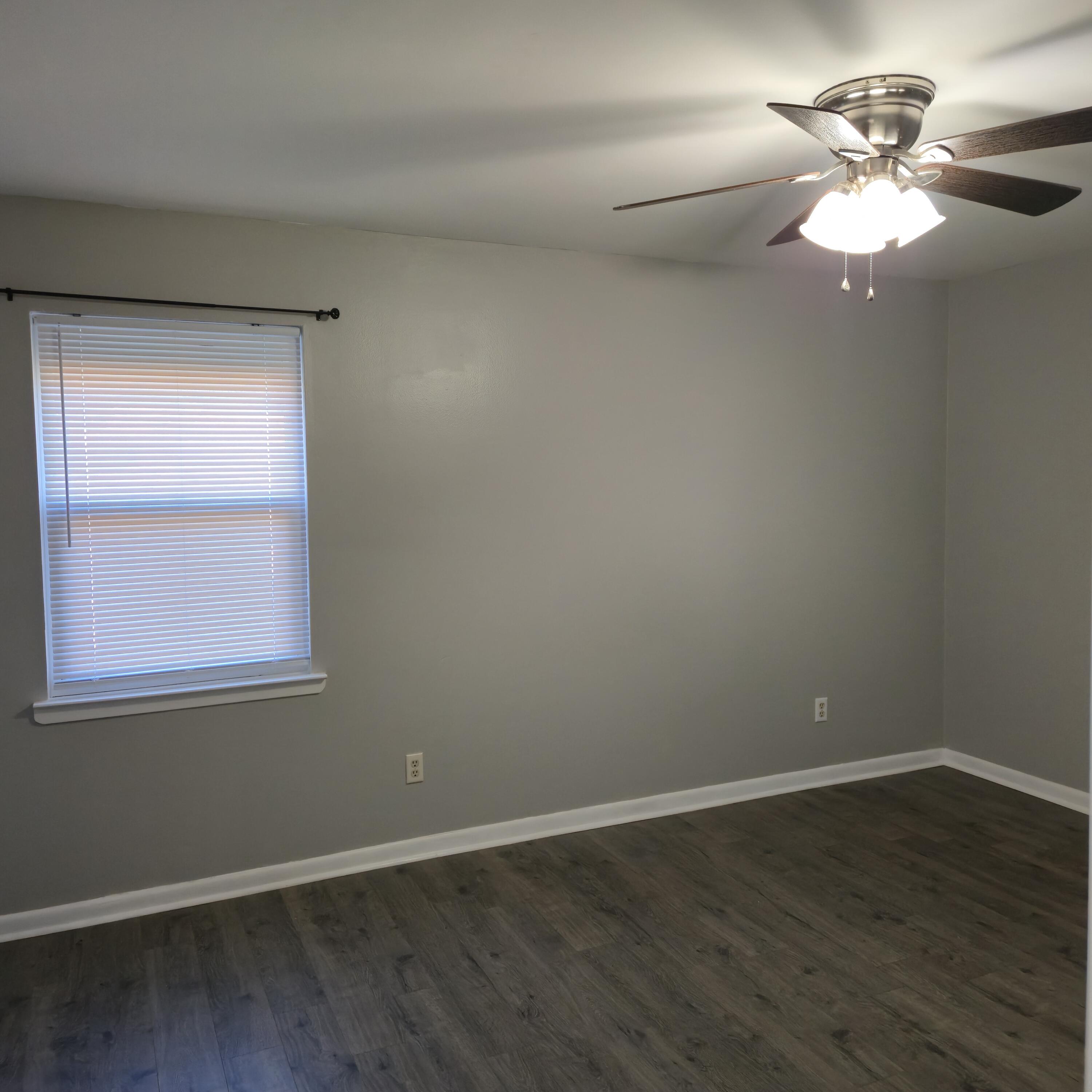 75 7th Street Shalimar, FL 32579 - Photo 28 of 33 20251125_132859