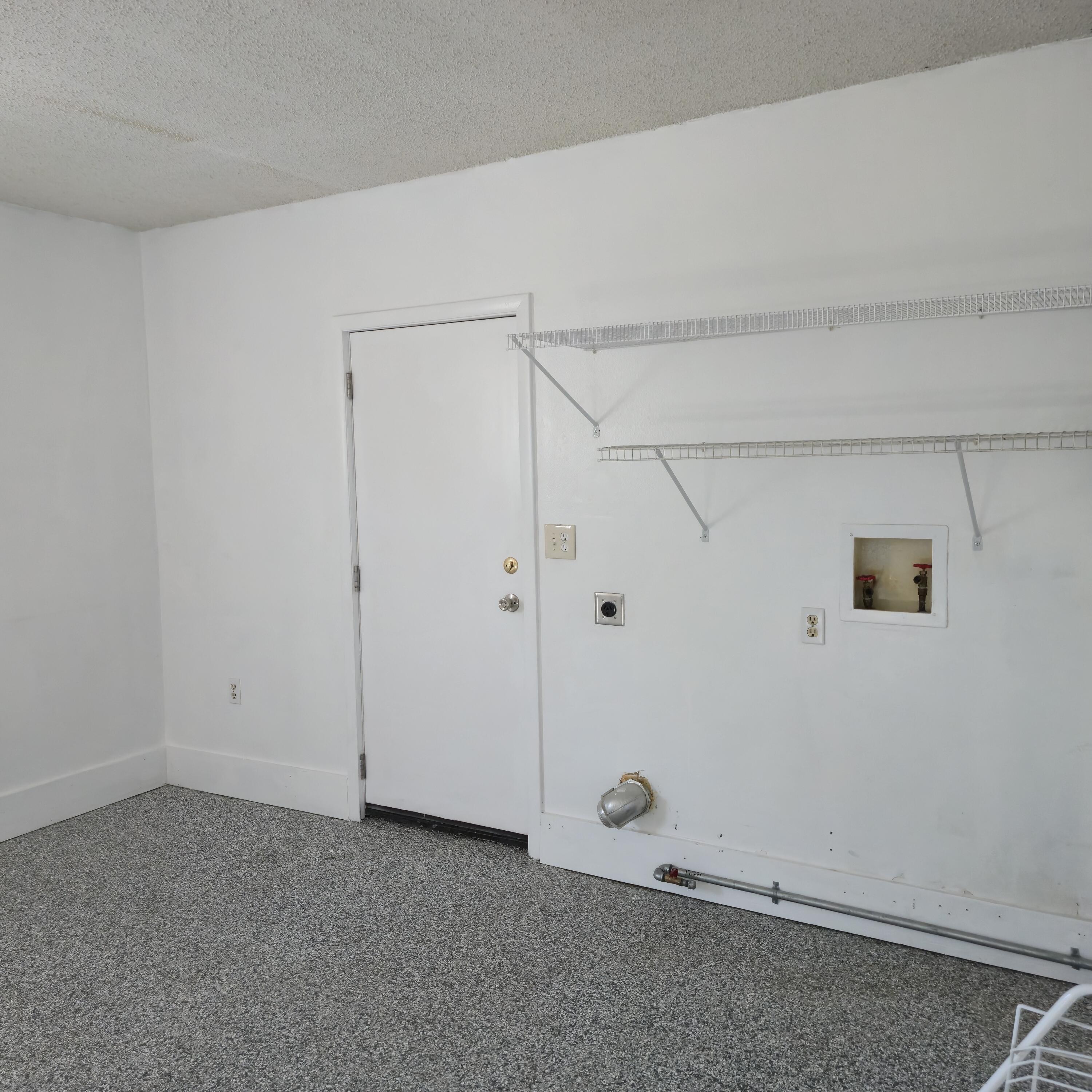 75 7th Street Shalimar, FL 32579 - Photo 8 of 33 20251125_133326