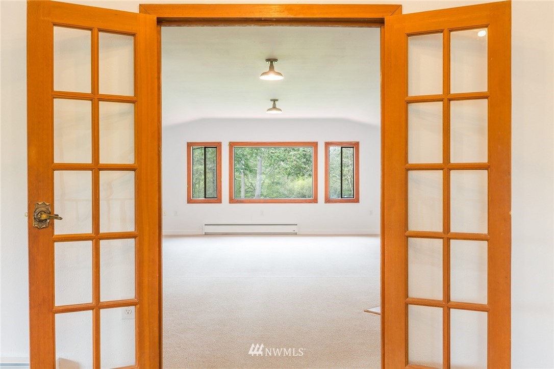 1989 Cattle Point Road Friday Harbor, WA 98250 - Photo 17 of 30 Gallery Image 17