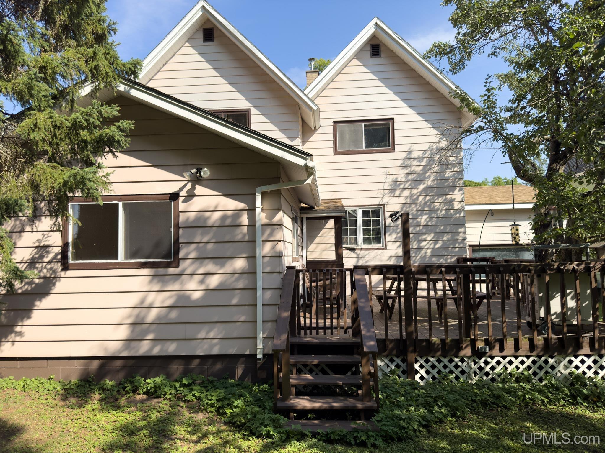 225 Kearsarge Street Laurium, MI 49913 - Photo 20 of 26