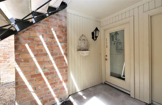 $1,595 | 1601 South Shepherd Drive, Unit 115, Houston, TX 77019