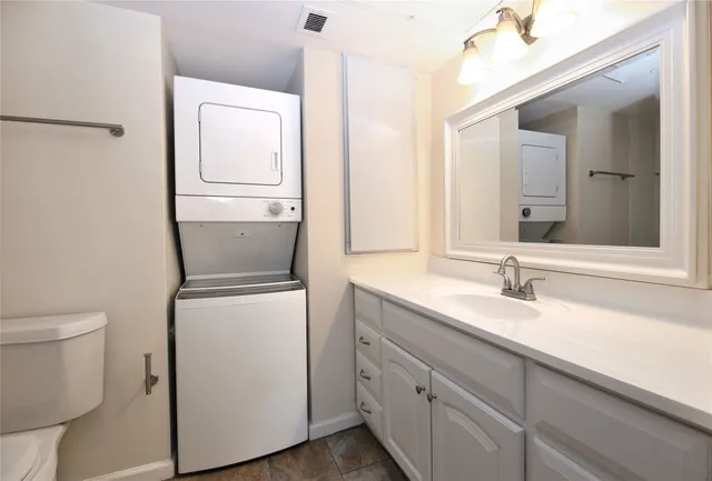 $1,595 | 1601 South Shepherd Drive, Unit 115, Houston, TX 77019