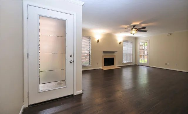 $1,595 | 1601 South Shepherd Drive, Unit 115, Houston, TX 77019