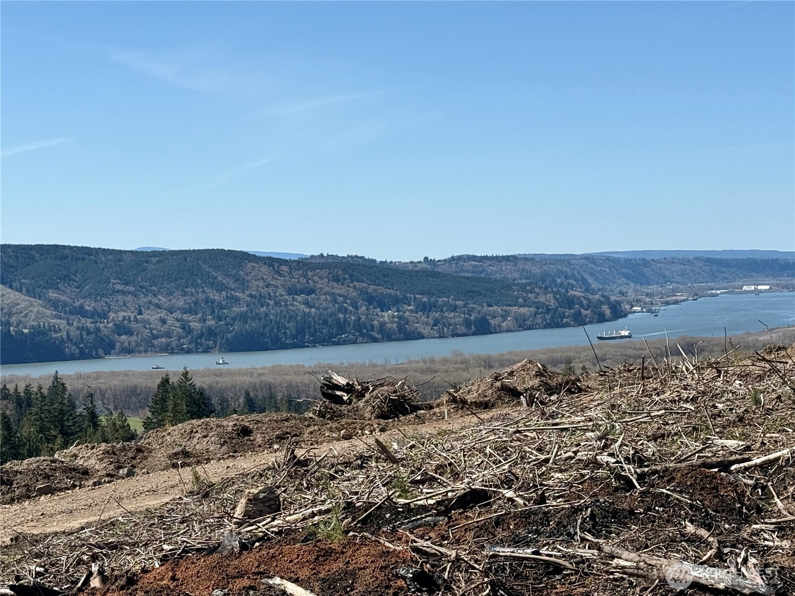 559 Kool Road Kelso, WA 98626 - Photo 5 of 30 a view of a lake view and mountain