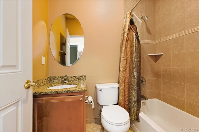 $680,000 | 434 Autumn Drive, East Meadow, NY 11554