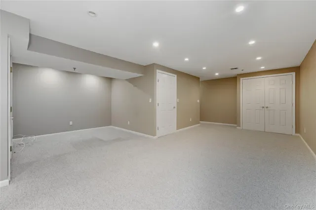 $680,000 | 434 Autumn Drive, East Meadow, NY 11554