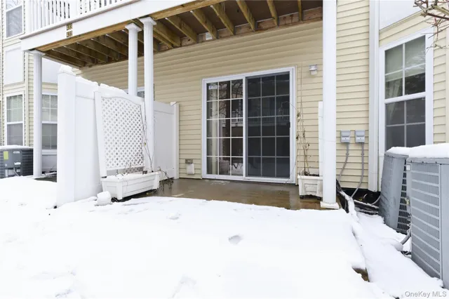 $680,000 | 434 Autumn Drive, East Meadow, NY 11554