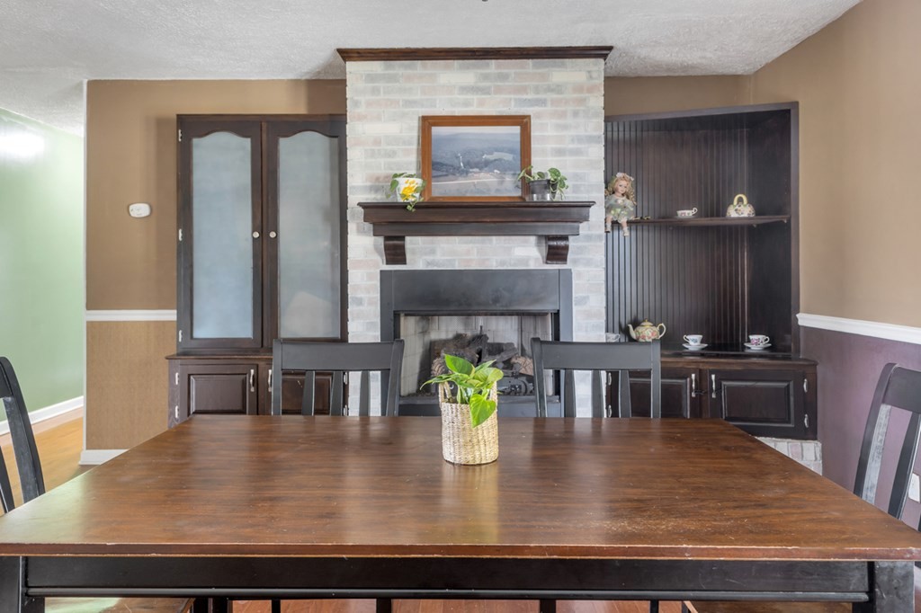 2580 Crofton Dawson Road Crofton, KY 42217 - Photo 5 of 50 a view of kitchen with dining area