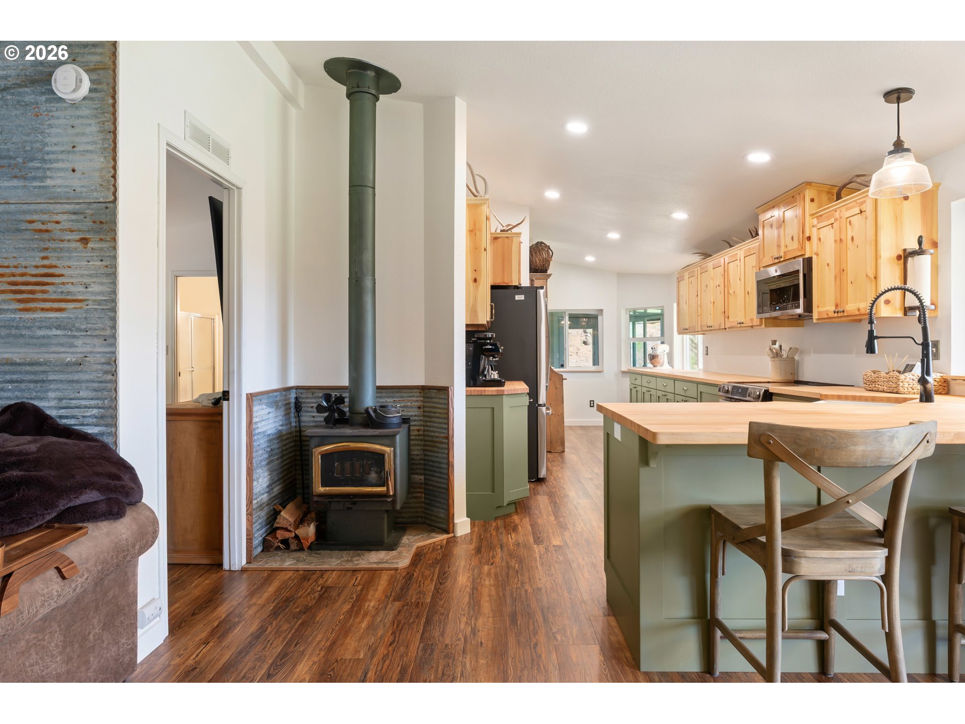 32477 West Saginaw Road Cottage Grove, OR 97424 - Photo 9 of 43