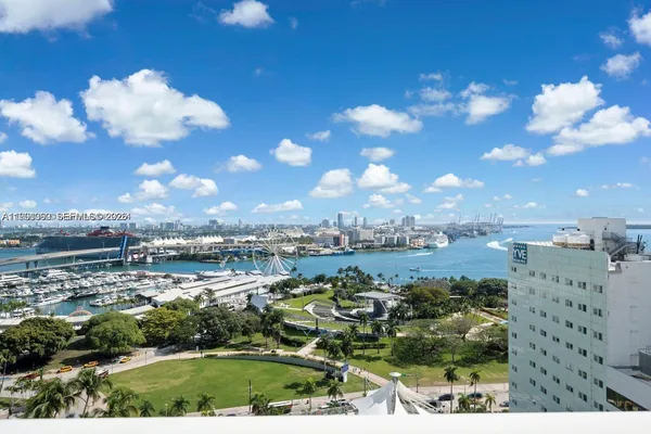 $2,900 | 253 Northeast 2nd Street, Unit 2307, Miami, FL 33132