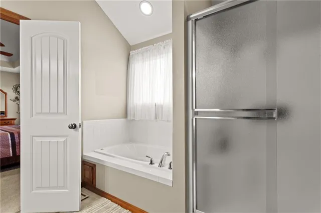 $455,000 | 7898 Greenton Trail, Odessa, MO 64076