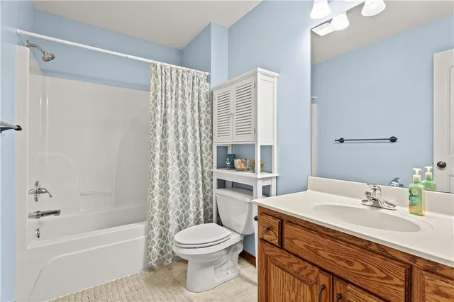 $455,000 | 7898 Greenton Trail, Odessa, MO 64076