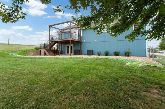 $455,000 | 7898 Greenton Trail, Odessa, MO 64076