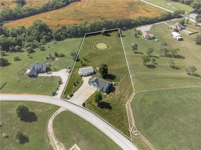 $455,000 | 7898 Greenton Trail, Odessa, MO 64076