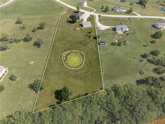 $455,000 | 7898 Greenton Trail, Odessa, MO 64076