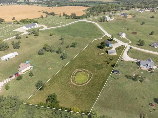 $455,000 | 7898 Greenton Trail, Odessa, MO 64076