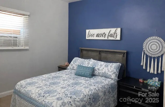 $150,000 | 220 East Catawba Avenue, Mount Holly, NC 28120