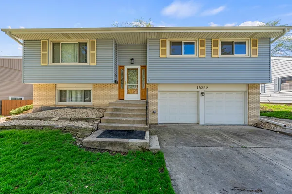 $3,500 | 15222 Huntington Court, Orland Park, IL 60462