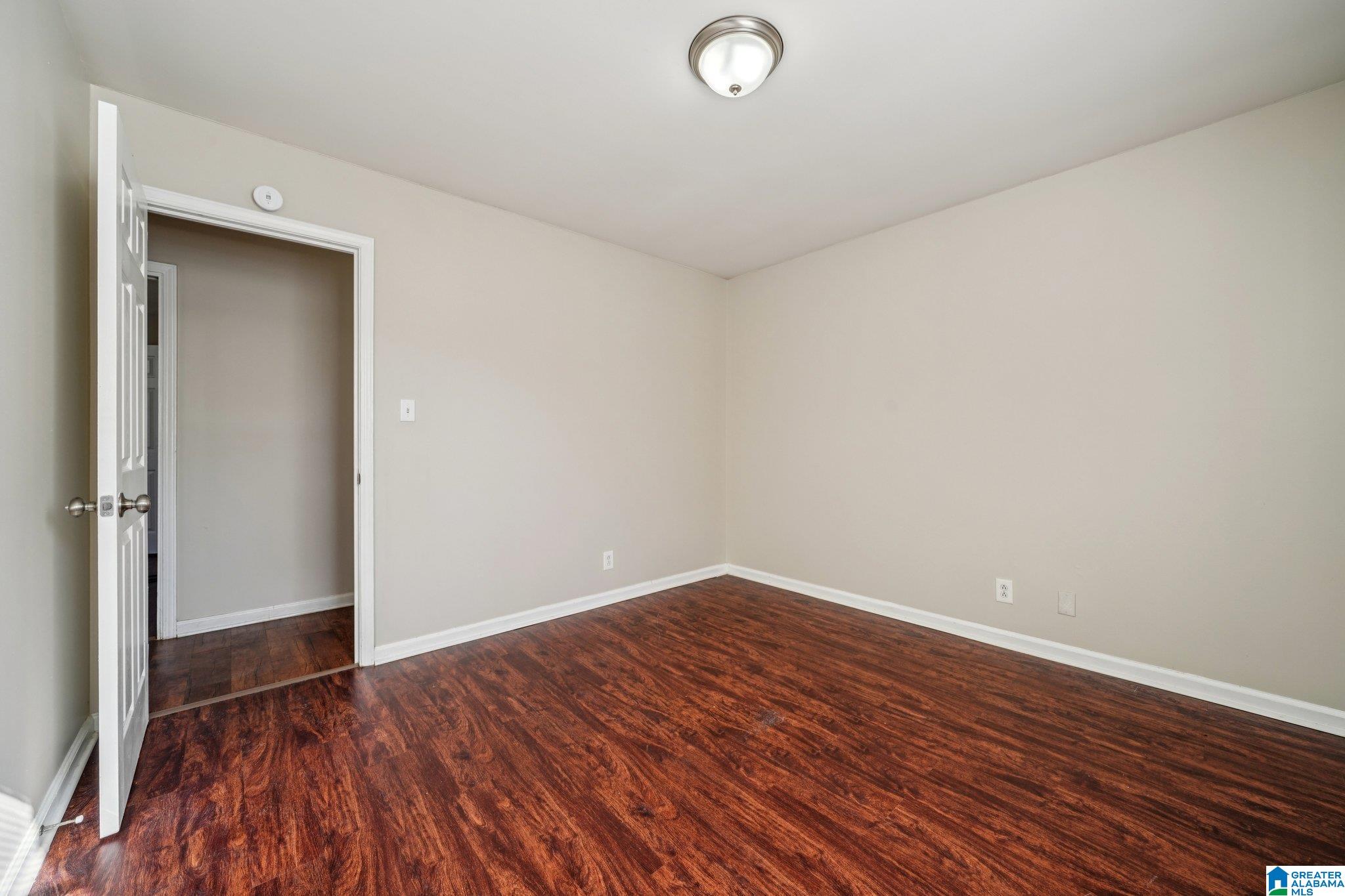 908 Rockingham Road Birmingham, AL 35235 - Photo 36 of 59