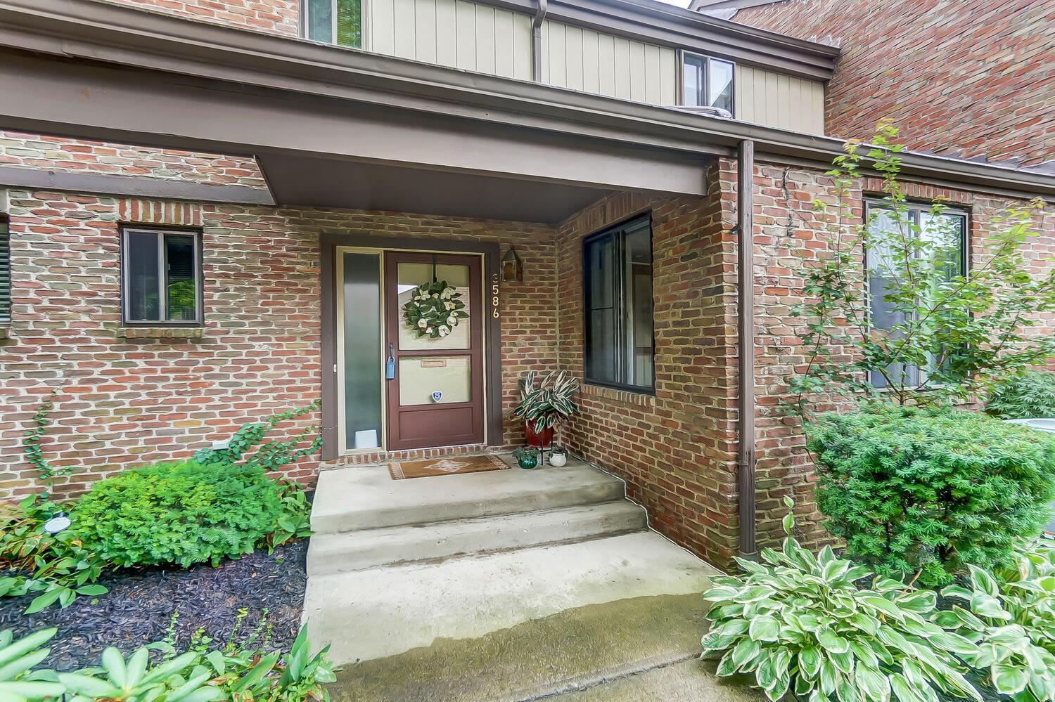 3586 Reed Road Columbus, OH 43221 - Photo 4 of 32 50040154-003_web
