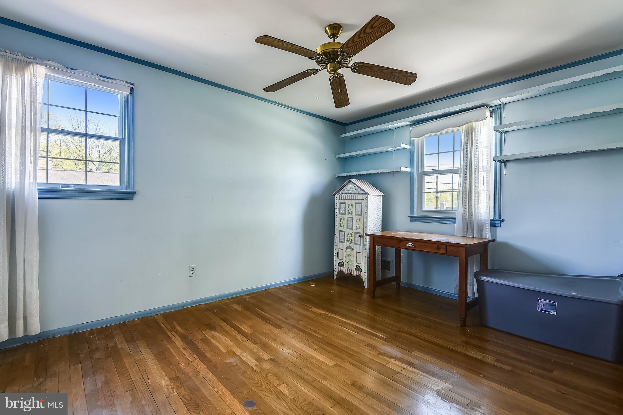 2925 Craiglawn Road Silver Spring, MD 20904 - Photo 51 of 77 Second bedroom - corner room