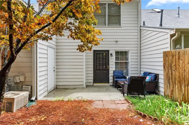 $2,500 | 1166 Magnolia Way Southeast, Smyrna, GA 30082