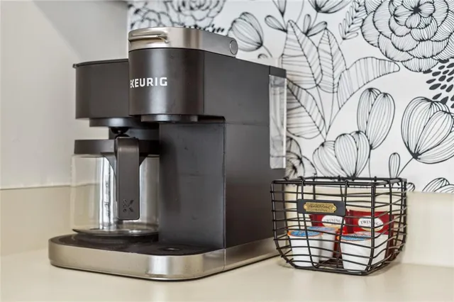 $2,500 | 1166 Magnolia Way Southeast, Smyrna, GA 30082