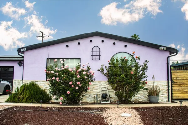 $489,900 | 838 West Brockton Avenue, Redlands, CA 92374