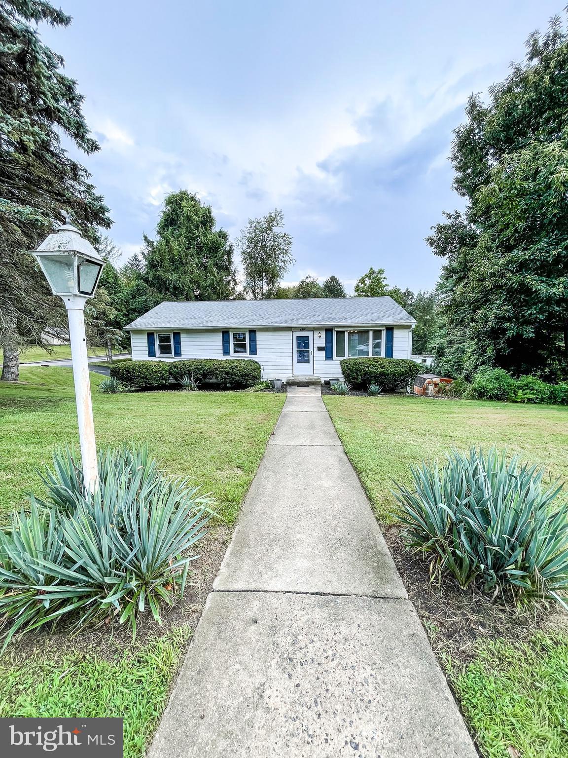8300 MacArthur Road Wyndmoor, PA 19038 - Photo 1 of 20 Gallery Image 1