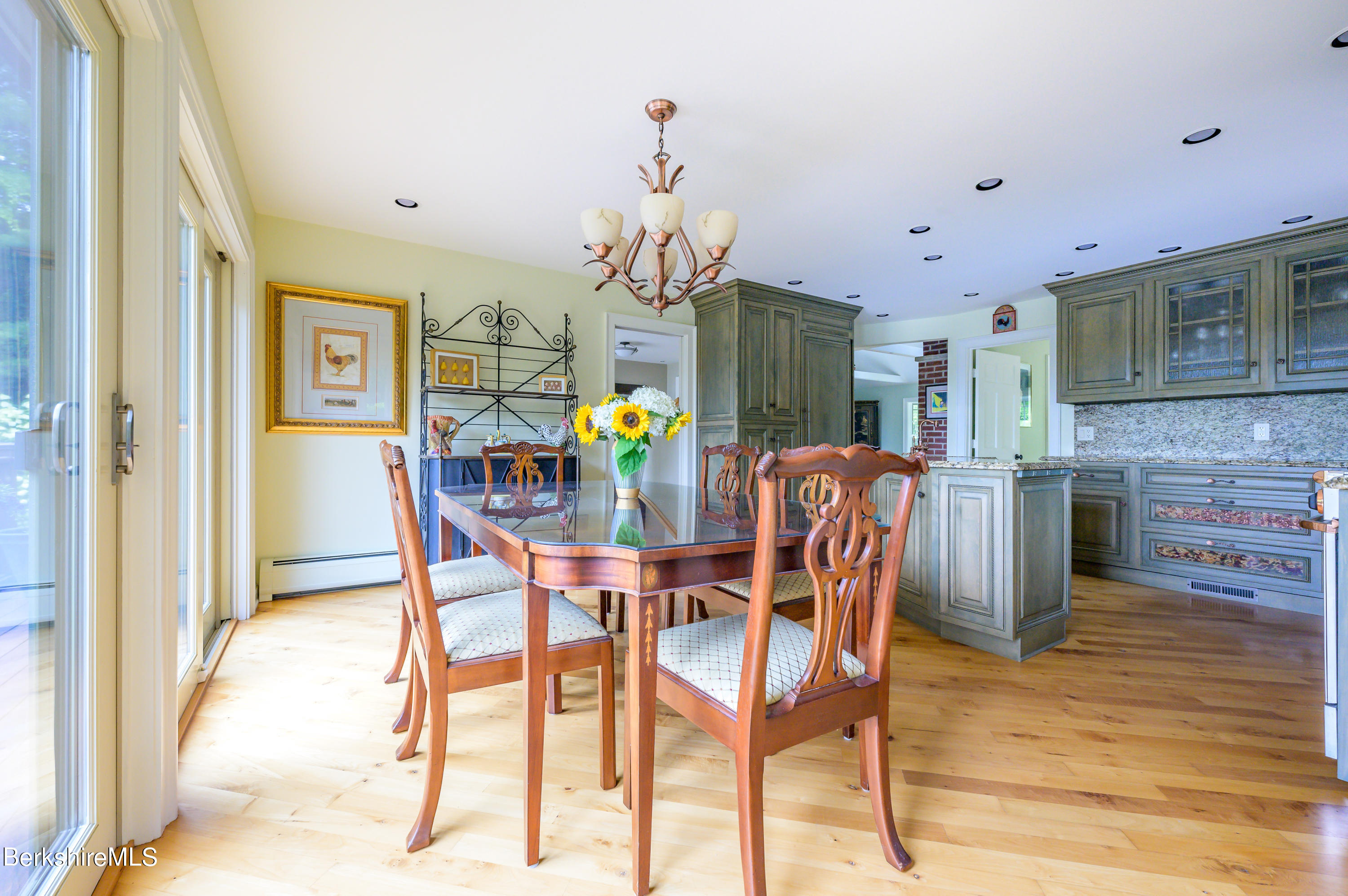 66 West Center Road West Stockbridge, MA 01266 - Photo 17 of 47 Dining area