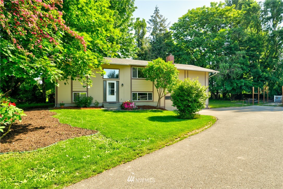 12633 Markwood Road Burlington, WA 98233 - Photo 1 of 25 Gallery Image 1