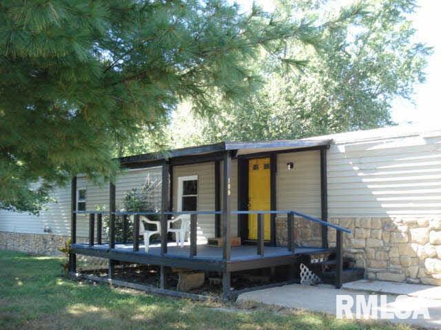 109 East 3rd Ina, IL 62846 - Photo 2 of 9