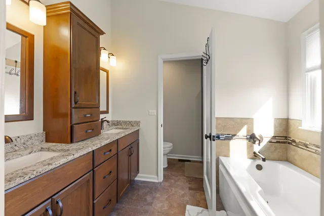 $465,000 | 2723 Rosehall Lane, Aurora, IL 60503