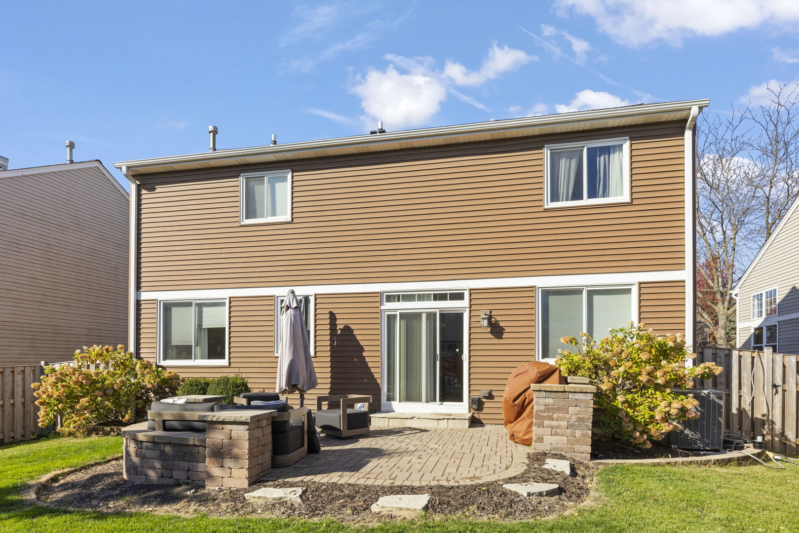 2723 Rosehall Lane Aurora, IL 60503 - Photo 22 of 23 front view of a house with a yard