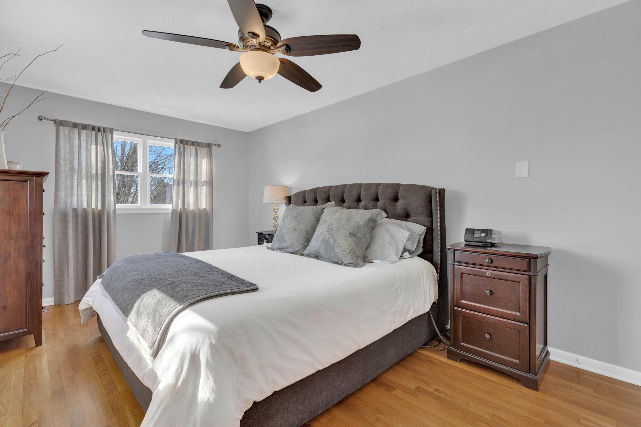 232 Derby Downs Road Newark, OH 43055 - Photo 11 of 28 Bedroom One