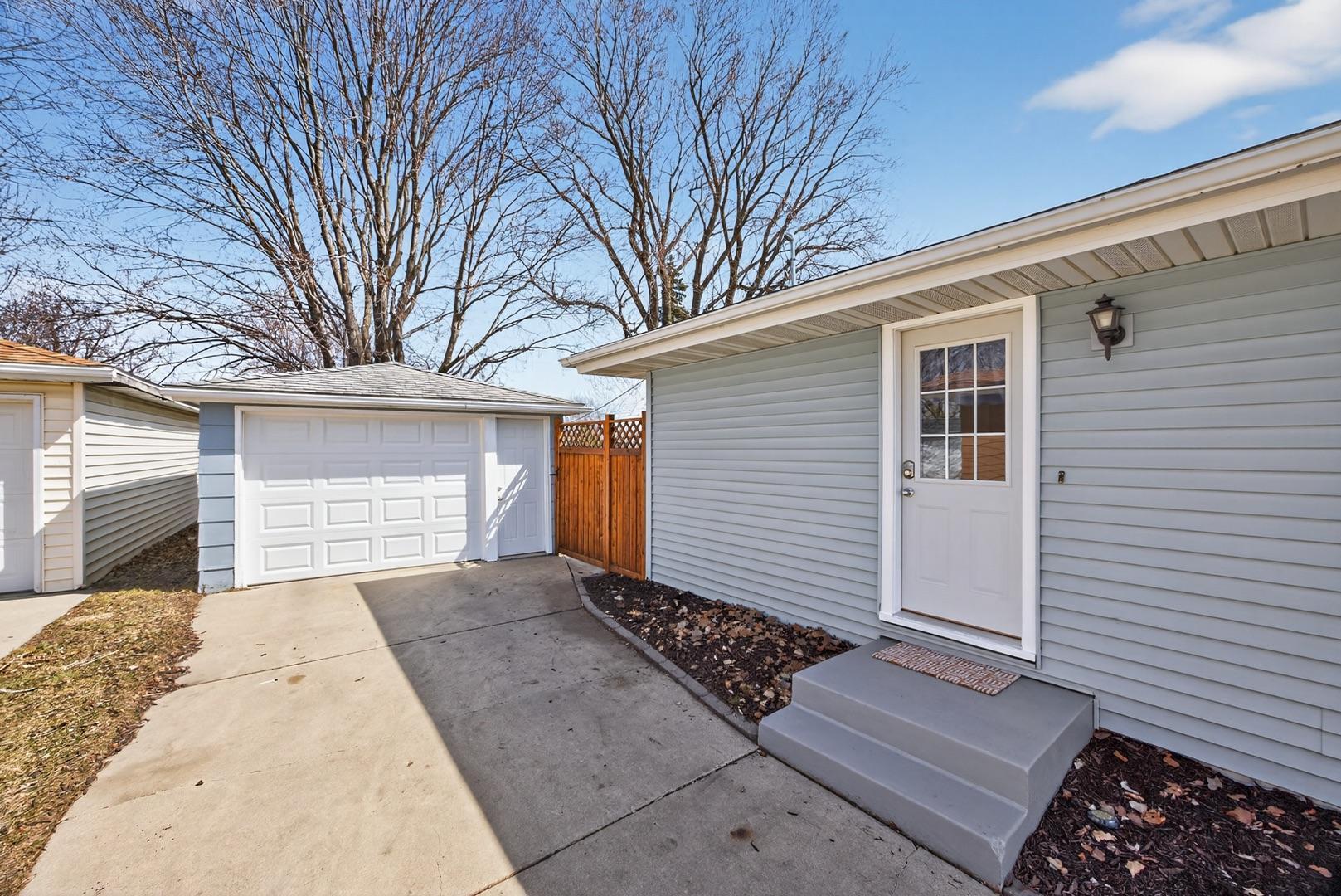 3534 21st Avenue Northwest Rochester, MN 55901 - Photo 4 of 19