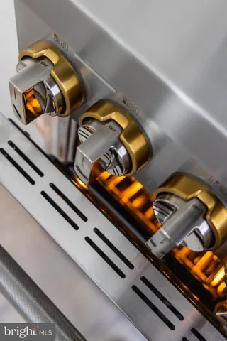 $1,600,000 | 7605 Greenspring Avenue, Pikesville, MD 21208