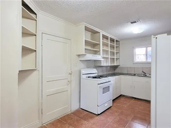 $209,000 | 624 East 5th Street, Natchitoches, LA 71457