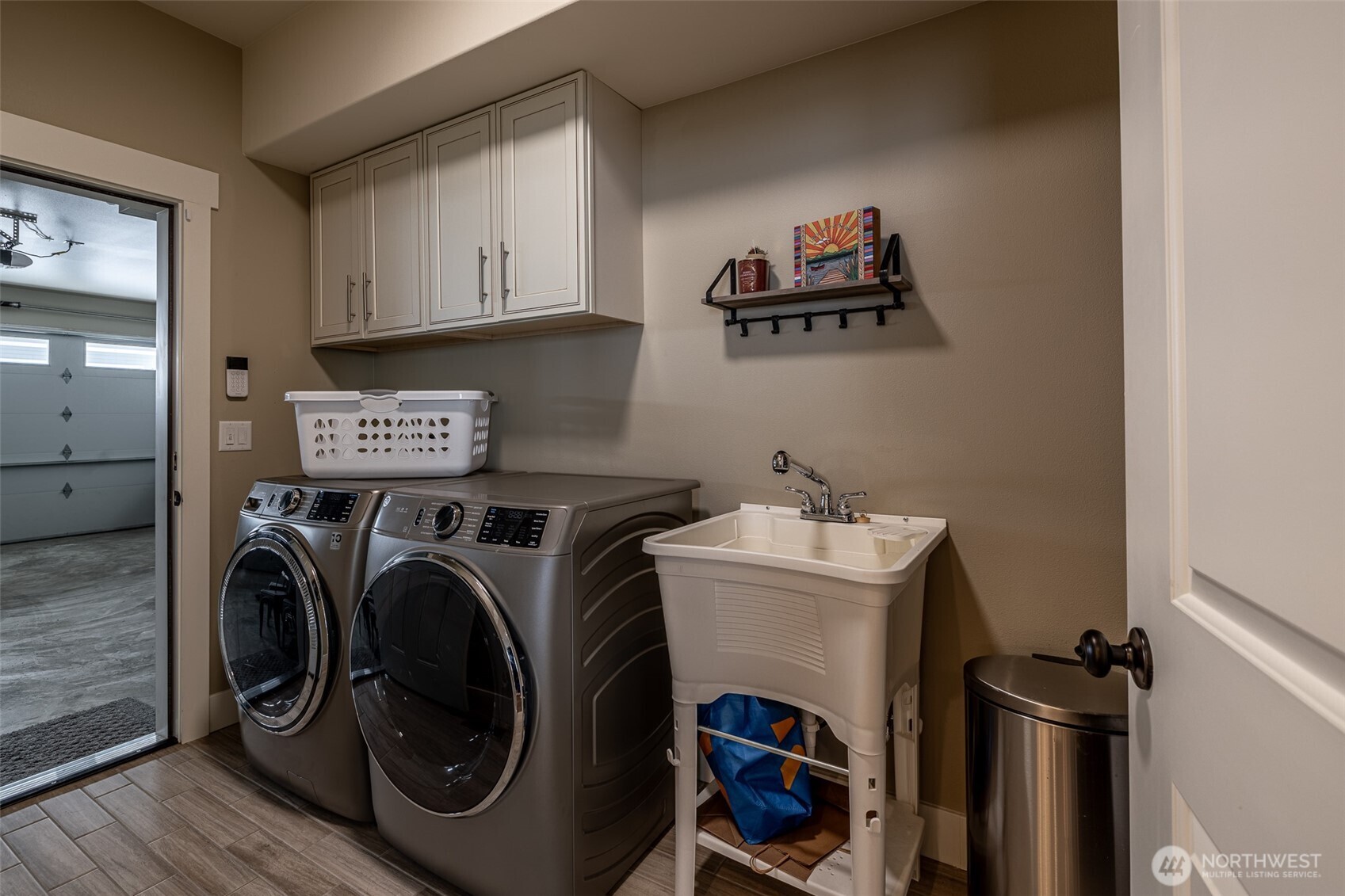 400 Spring View Place Chelan, WA 98816 - Photo 17 of 37 Gallery Image 17