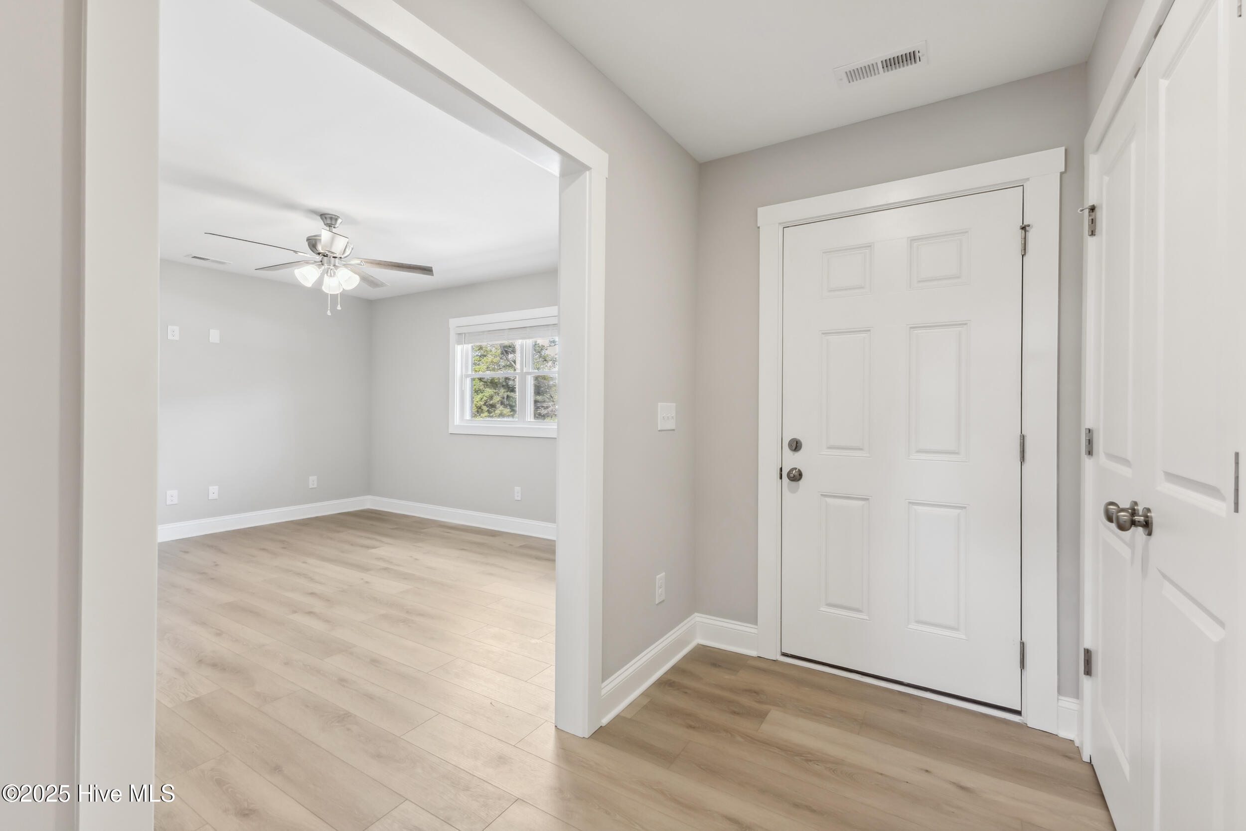 4906 Rye Lane Wilmington, NC 28405 - Photo 5 of 30 5_501a4832
