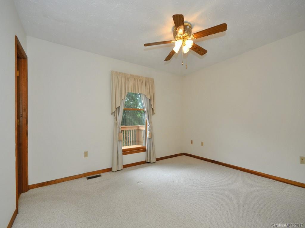 100 Ingram Loop Clyde, NC 28721 - Photo 10 of 20