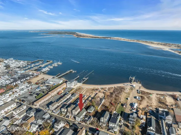 $5,800 | 48 5th Street, Highlands, NJ 07732