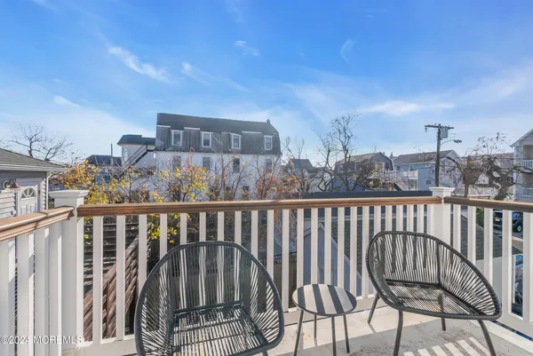 $5,800 | 48 5th Street, Highlands, NJ 07732