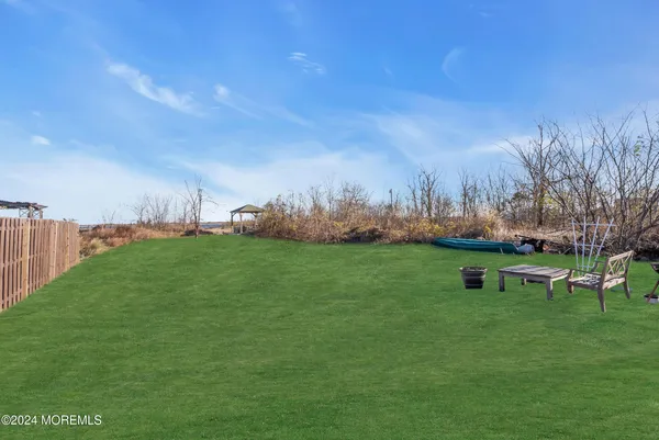 $5,800 | 48 5th Street, Highlands, NJ 07732