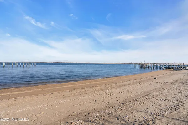 $5,800 | 48 5th Street, Highlands, NJ 07732