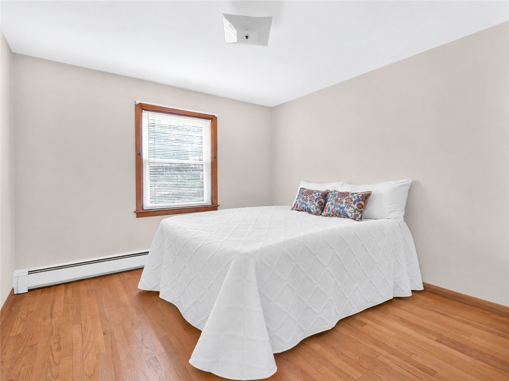 133 Inman Avenue Warwick, RI 02886 - Photo 16 of 31 Bedroom 2