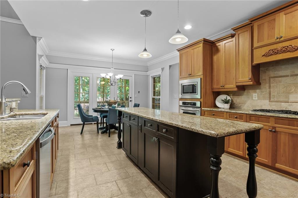 6101 Bar Court Oak Ridge, NC 27310 - Photo 15 of 49